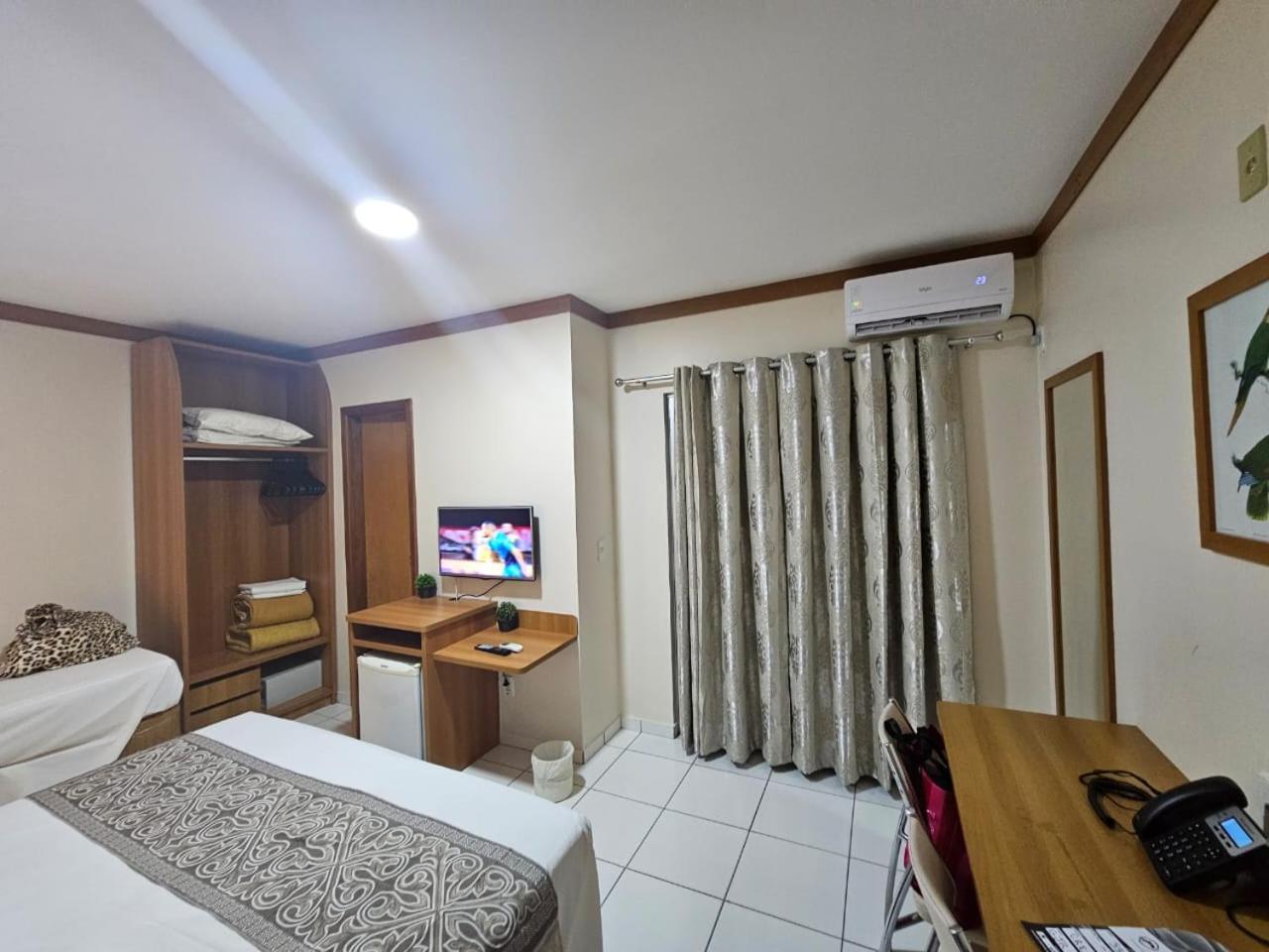 Golden Dolphin Resort - Grand & Express - Caldas Novas - Com Tv A Cabo - Aguas Termais Zewnętrze zdjęcie