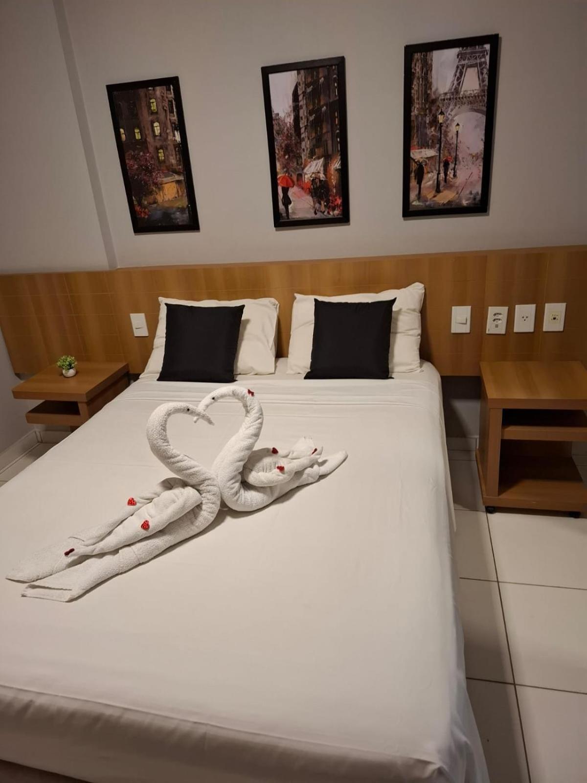 Golden Dolphin Resort - Grand & Express - Caldas Novas - Com Tv A Cabo - Aguas Termais Zewnętrze zdjęcie
